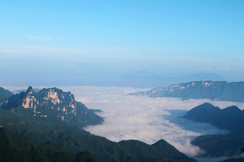 藏在深山中的云顶天宫【大老岭】