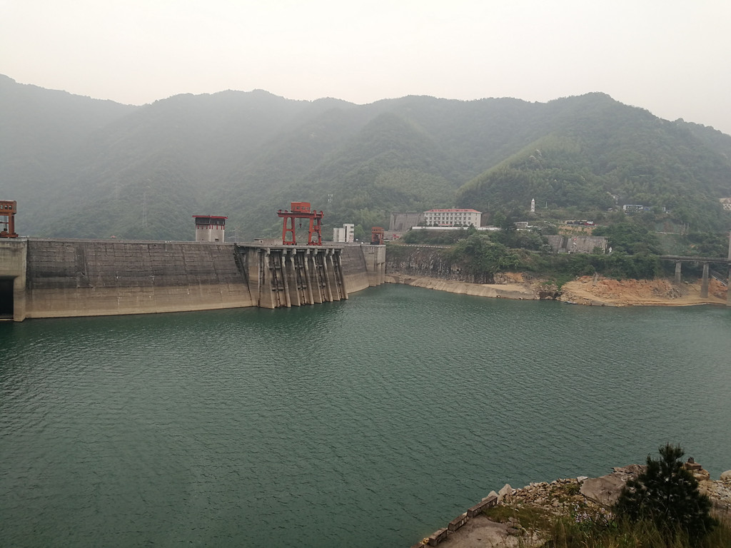 东江湖大坝