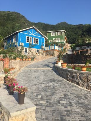 北京雾灵山纳溪部落木屋度假村