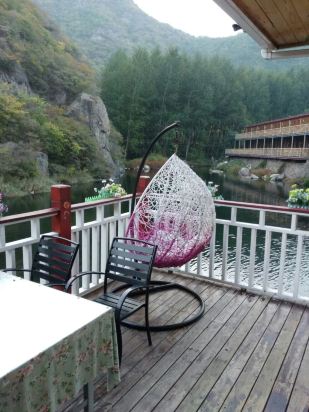 北京雾灵山纳溪部落木屋度假村