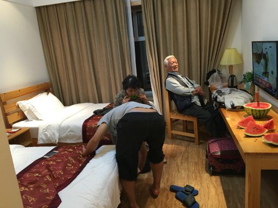 鄂伦春旗鄂伦春旗布苏里怀旧主题酒店地图交通