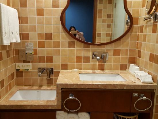 横店旅游大厦预订价格,联系电话\位置地址【携