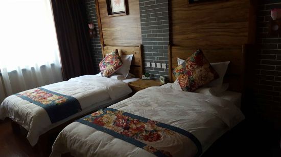 五台山易安客栈预订价格,联系电话\位置地址