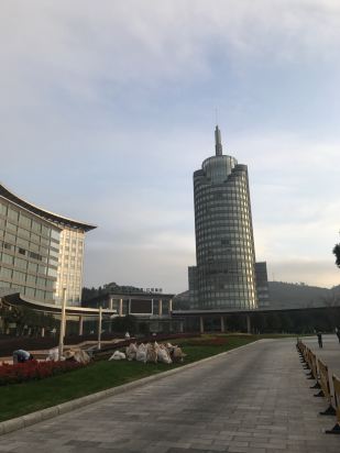 云南红塔大酒店预订价格,联系电话\位置地址