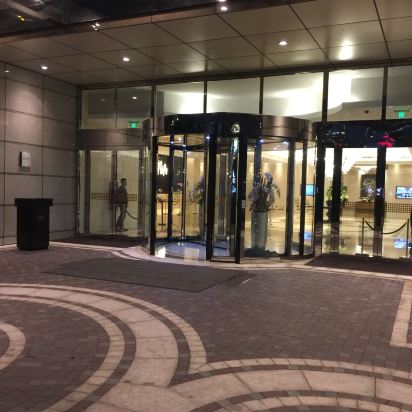 上海长荣桂冠酒店预订价格,联系电话\位置地址