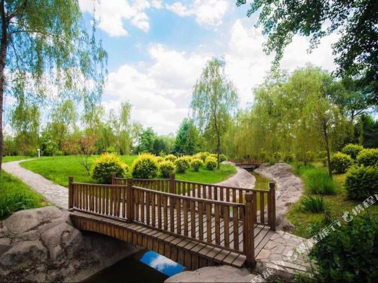 北京中家鑫园温泉酒店1晚+含早餐+正餐1次+鑫