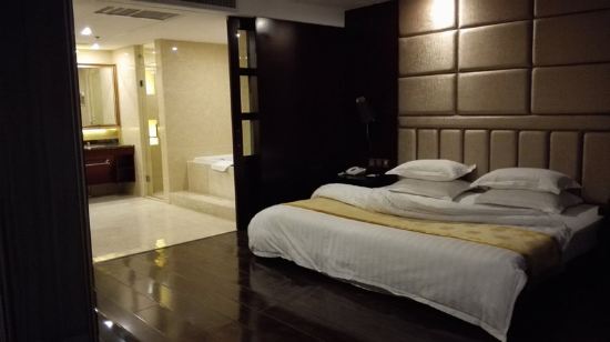 朝阳燕丽酒店