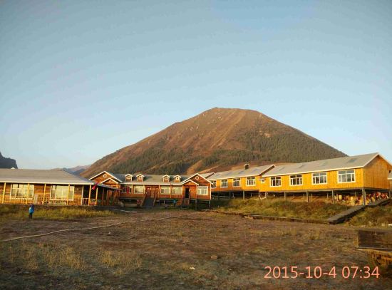 山丹军马场槐溪度假小镇预订价格,联系电话\位