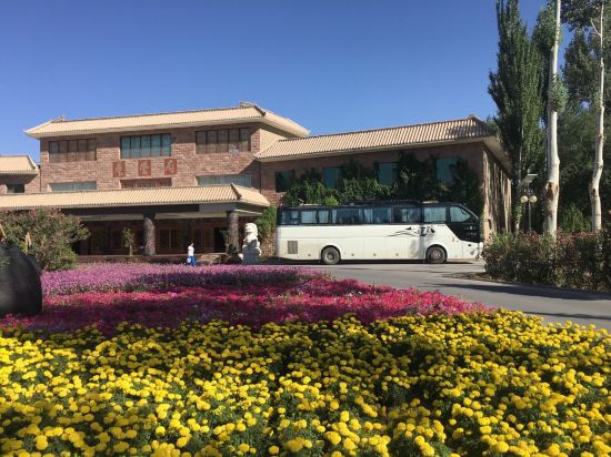 敦煌太阳温泉酒店