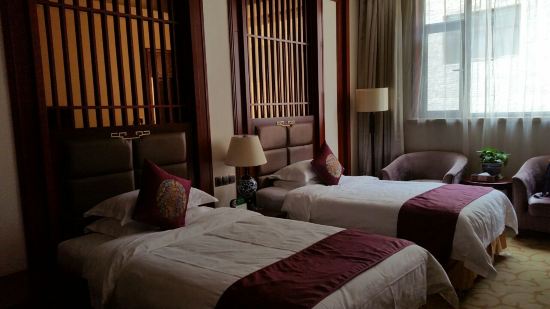 灵石崇宁堡温泉酒店