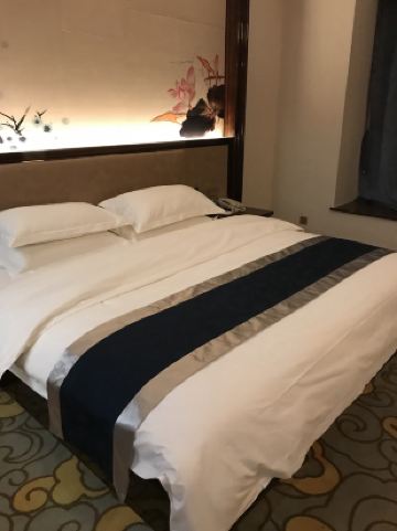 连州铂威酒店