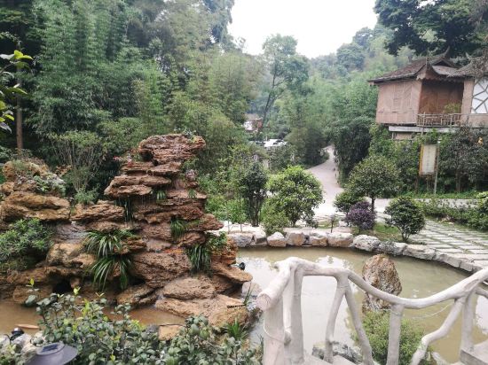宜宾蜀南竹海紫竹山庄酒店(原忘忧家园酒店)