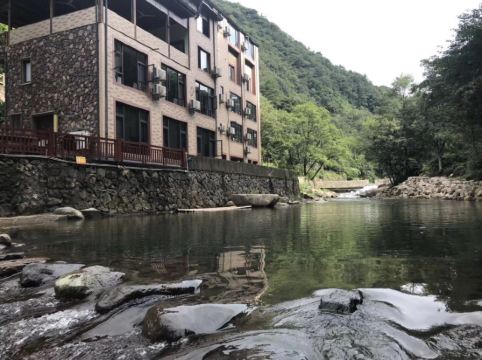 临安花千谷民宿