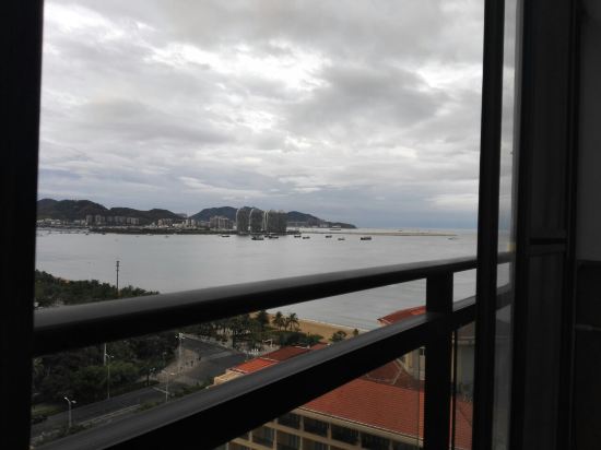 白小姐三字解平特一肖:三亚左岸海景度假公寓