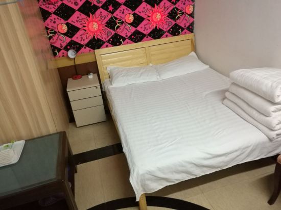 怎么预订大学宿舍 230m0l000000cwyv9A9D8_W_550_412.jpg