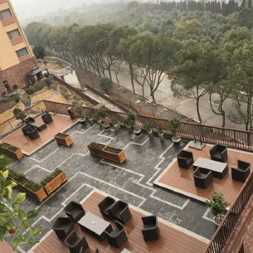 长阳隔河岩酒店(原隔河岩度假村)