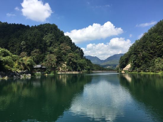 都匀青云湖酒店