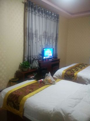 酒店房间照片大全 230w080000002x3nq40AA_W_550_412.jpg