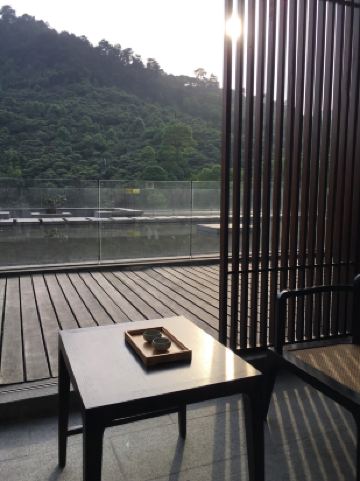 峨眉山红珠山宾馆禅意山居