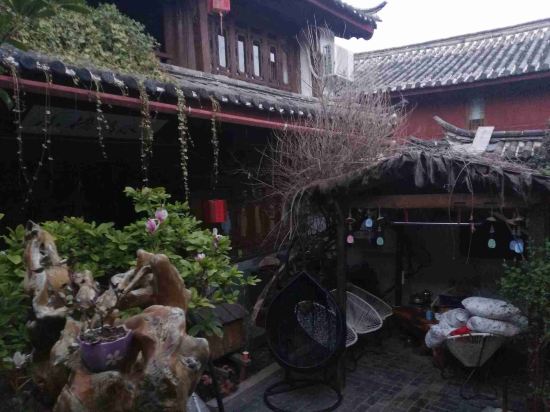 用户小桥流水 CggYGlbdpNqAXamdAAHJ0O7cSMc222_W_550_412.jpg