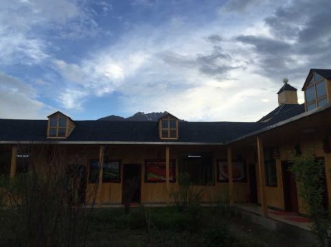 祁连山野牧歌度假村预订价格,联系电话位置地址【携程酒店】