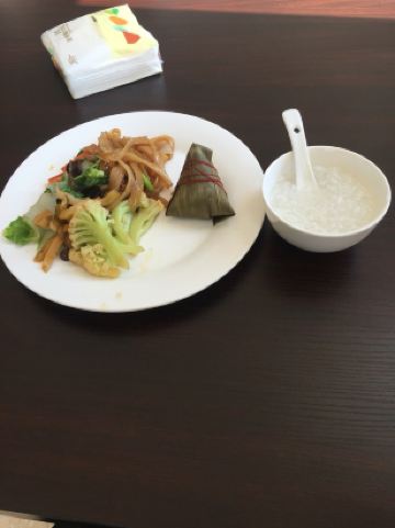 zmax潮漫酒店(绍兴镜湖店)