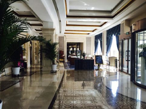 怀来蓝鲸泛海商务酒店