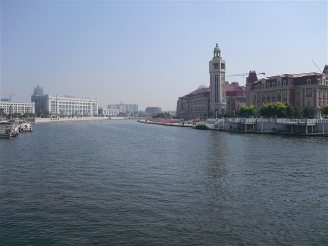 倚楼听风雨淡看江湖路--京津游记
